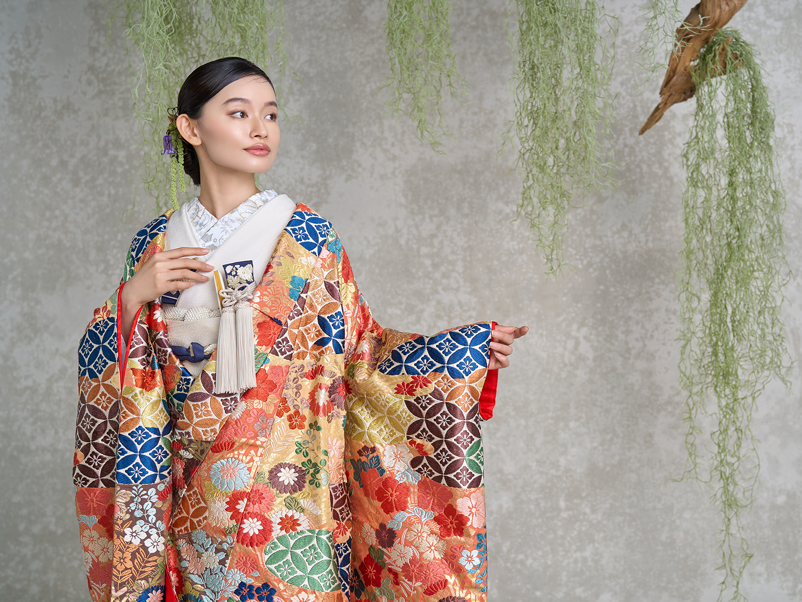 色打掛 能衣雲取七宝文 - のういくもとりしっぽうもん -