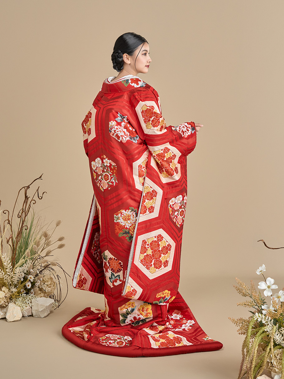 色打掛 慶福六花文(けいふくりっかもん)