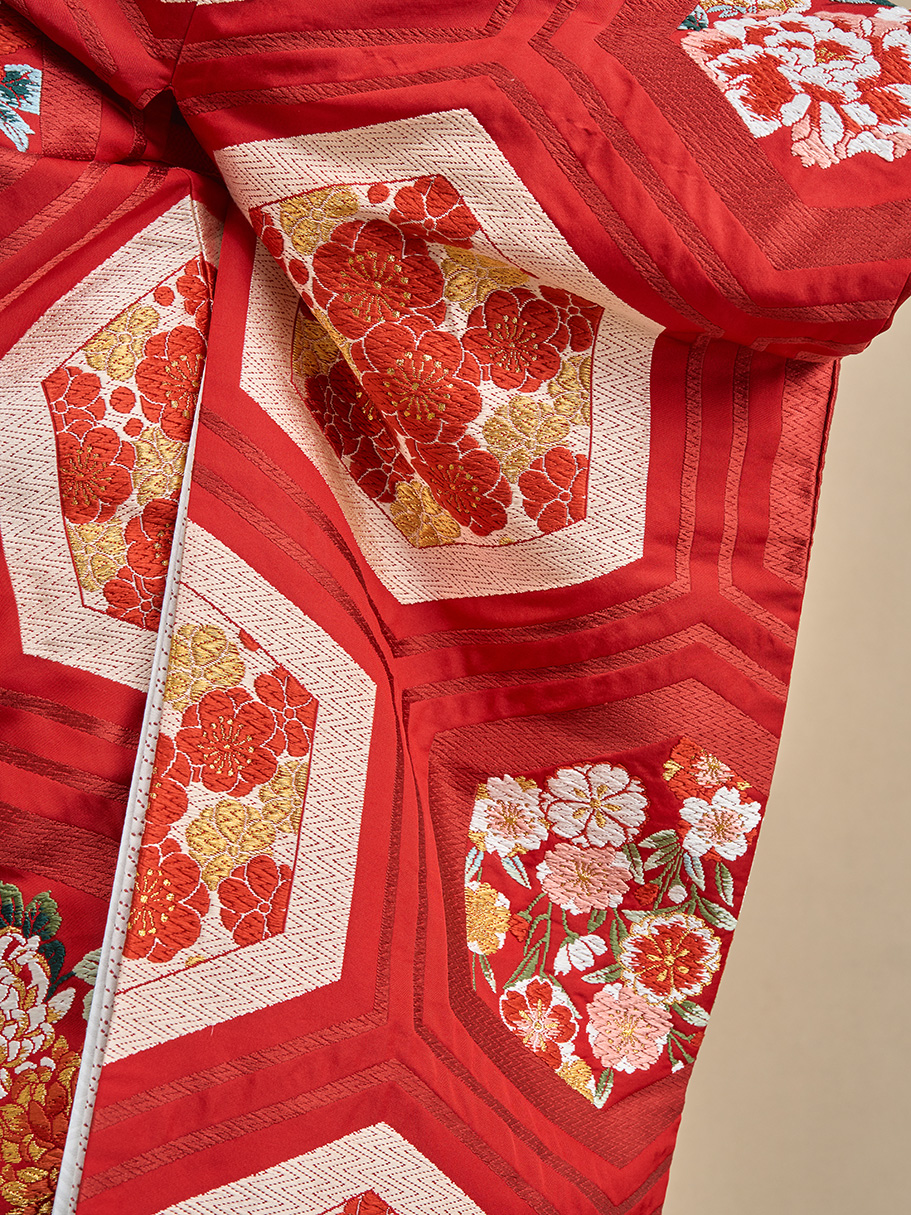 色打掛 慶福六花文(けいふくりっかもん)