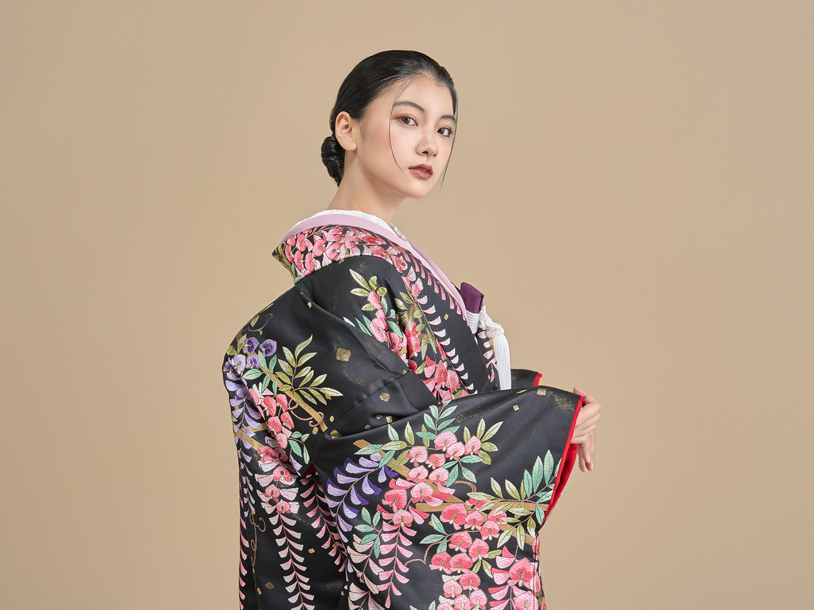 色打掛 藤 箔吹雪(ふじ はくふぶき)