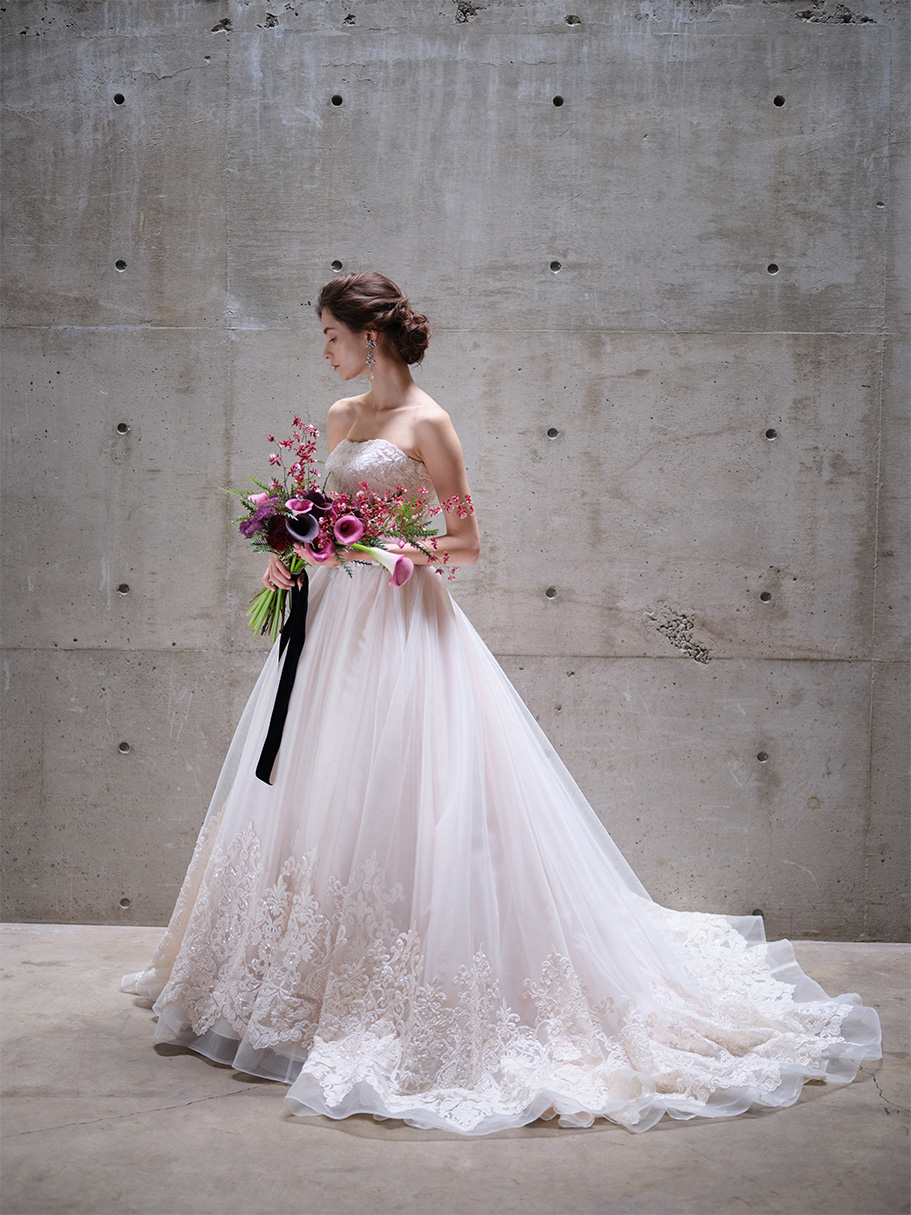 WEDDING DRESS / ウェディングドレス　Ref.2525