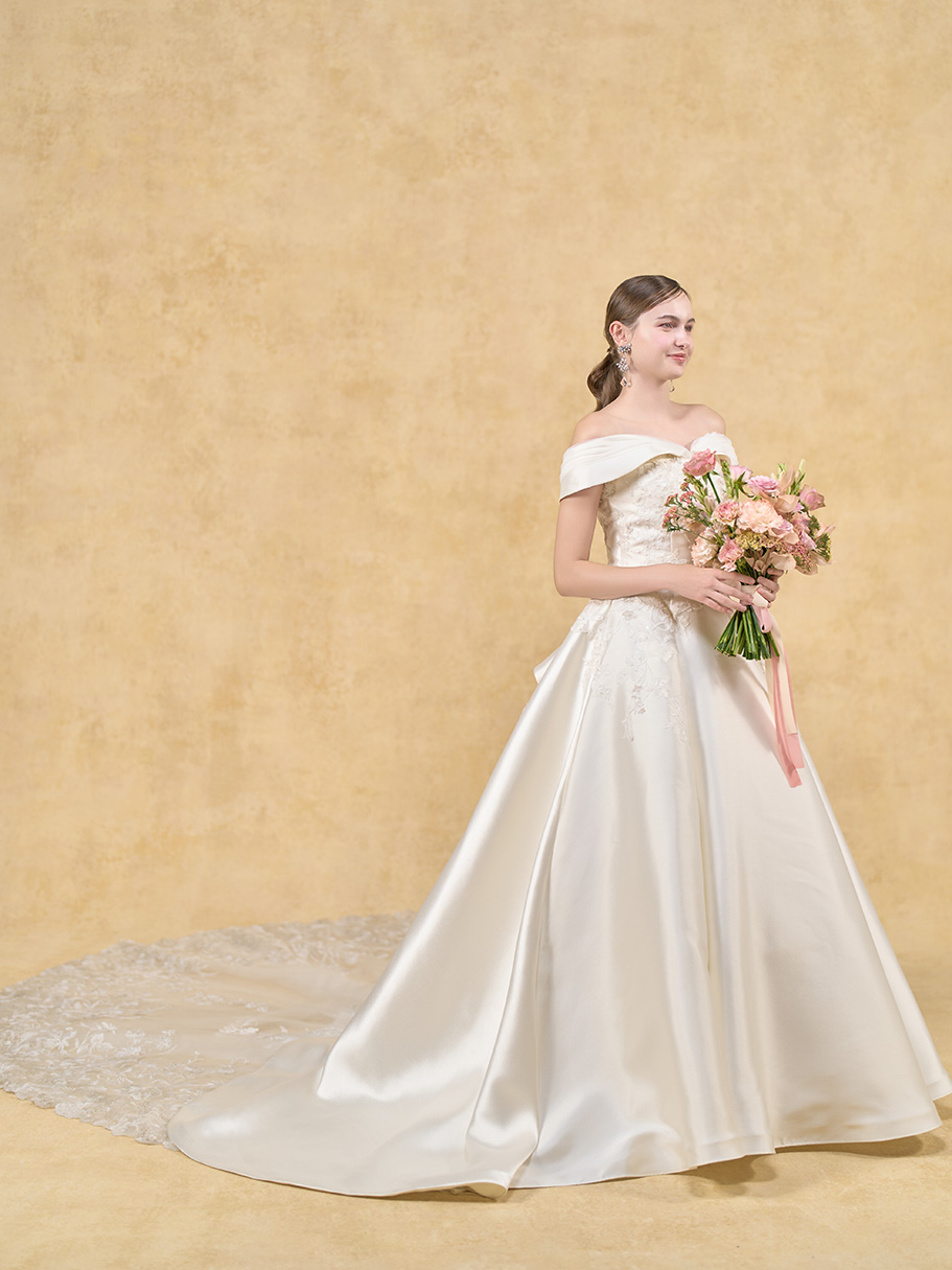 WEDDING DRESS(ウェディングドレス)Ref.2978
