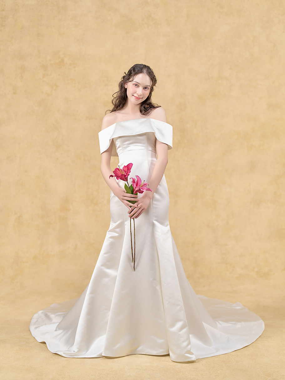 WEDDING DRESS(ウェディングドレス)Ref.3578