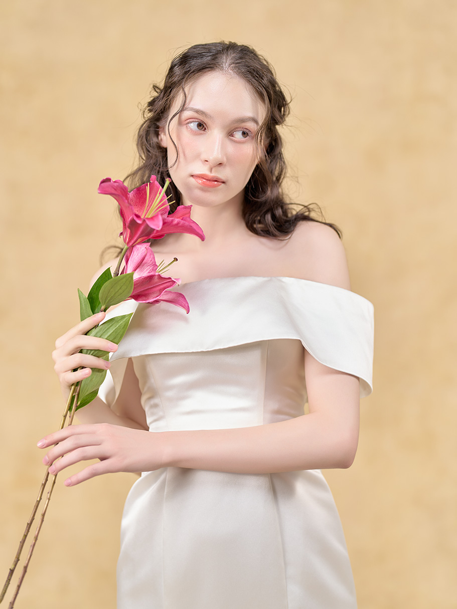 WEDDING DRESS(ウェディングドレス)Ref.3578
