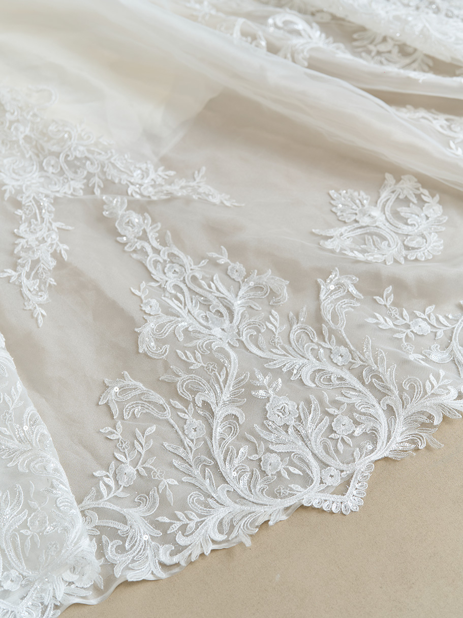 WEDDING DRESS(ウェディングドレス)Ref.3642