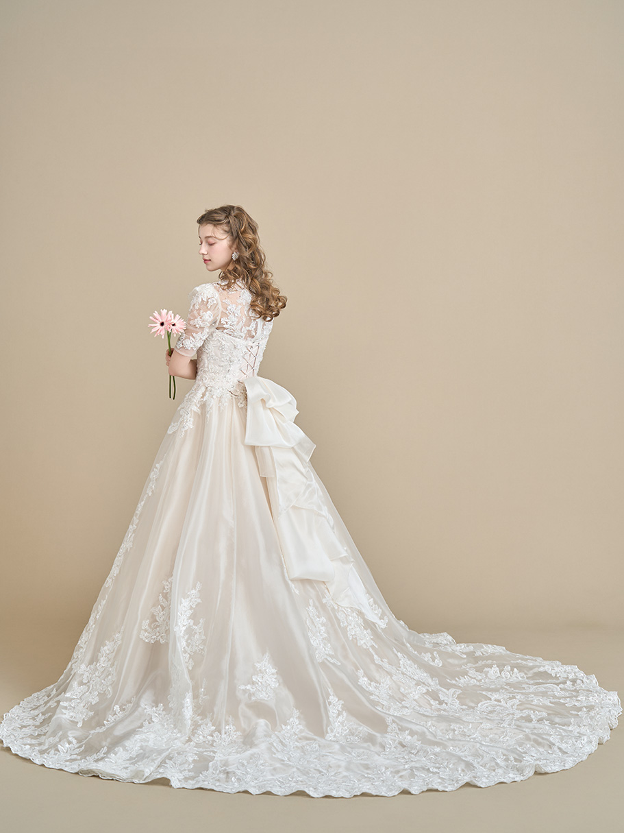 WEDDING DRESS(ウェディングドレス)Ref.3645