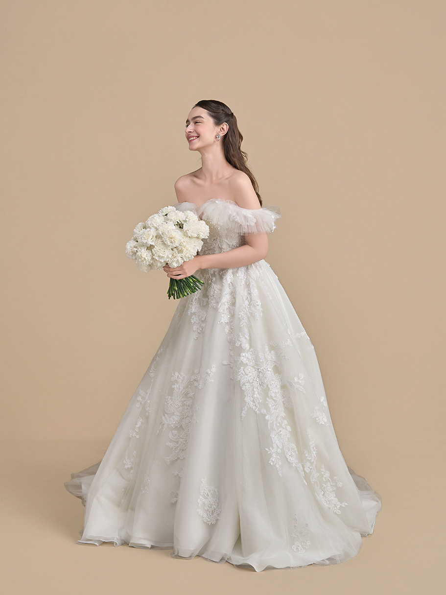 WEDDING DRESS(ウェディングドレス)Ref.3651