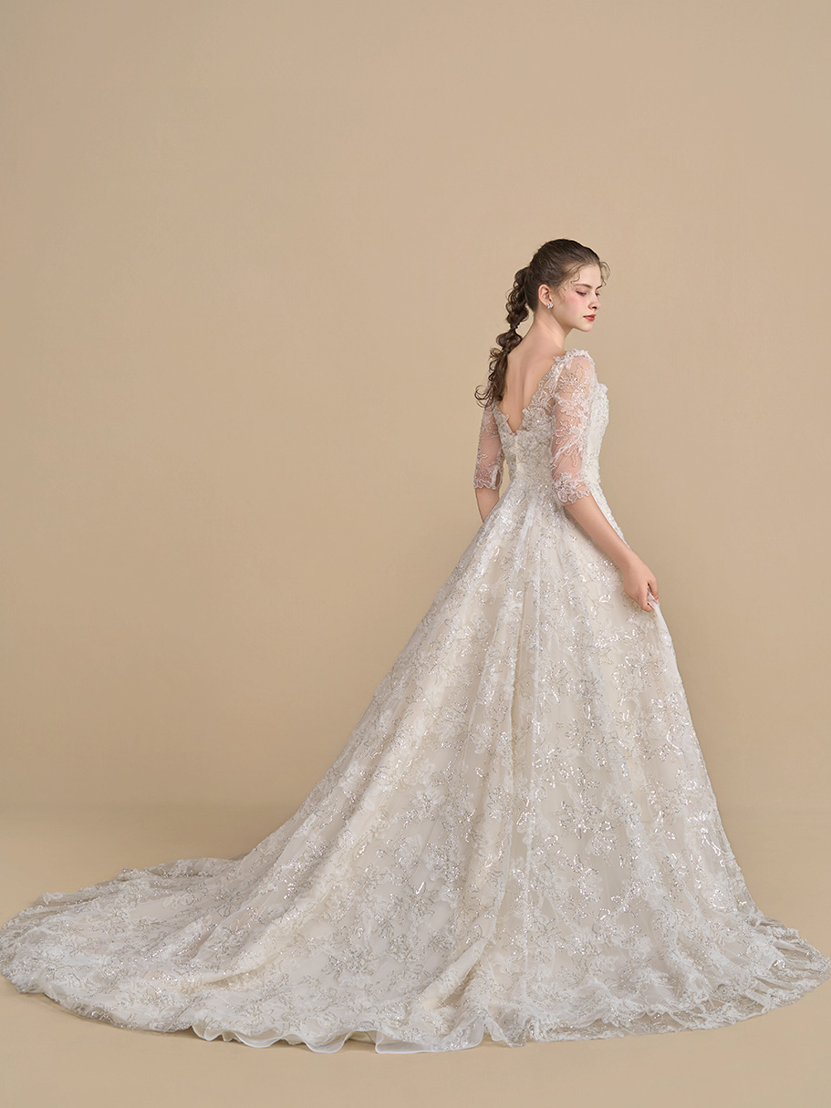 WEDDING DRESS(ウェディングドレス)Ref.3654