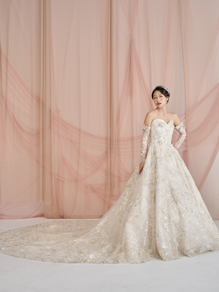 WEDDING DRESS(ウェディングドレス)Ref.3741