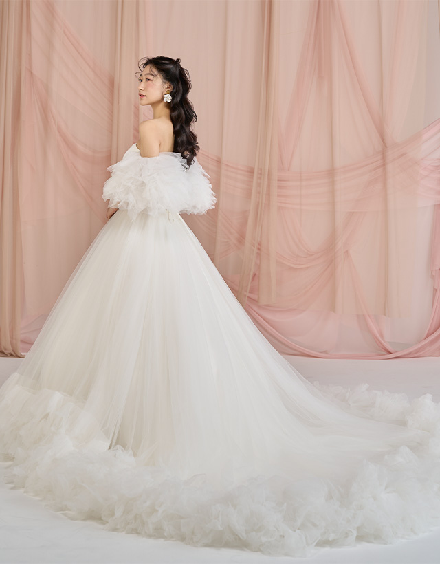 WEDDING DRESS（ウエディングドレス） Ref.3657