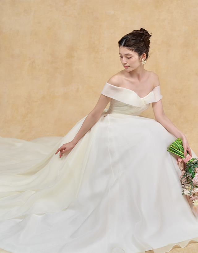 WEDDING DRESS（ウエディングドレス） Lily - リリィ -