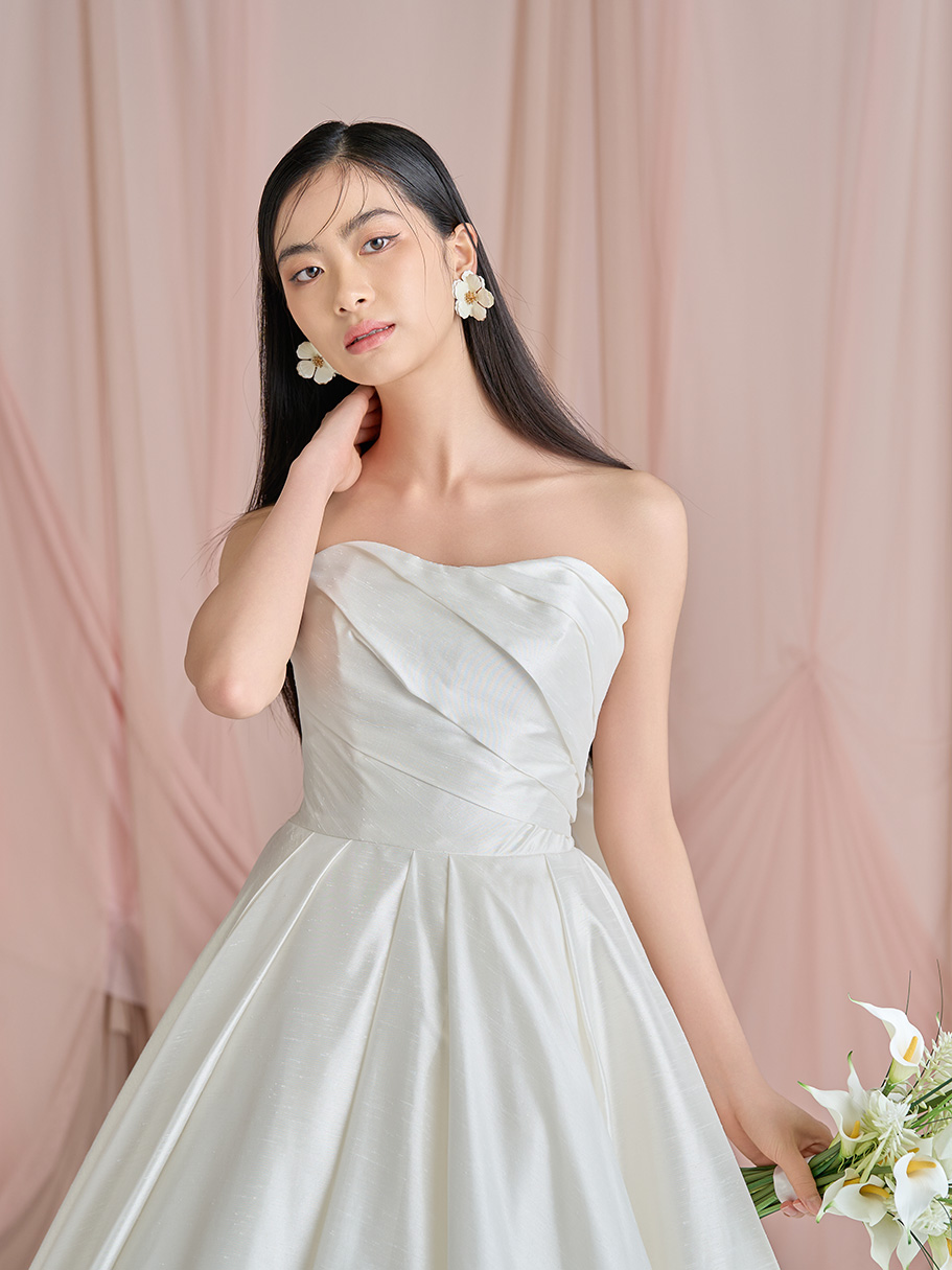 WEDDING DRESS(ウェディングドレス)Chantilly - シャンティー -
