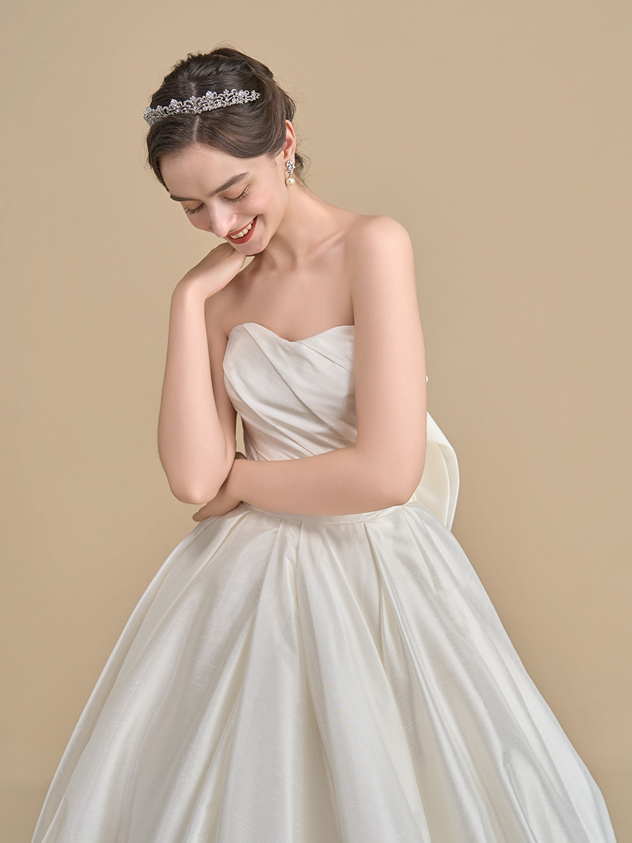 WEDDING DRESS(ウェディングドレス)Chantilly - シャンティー -