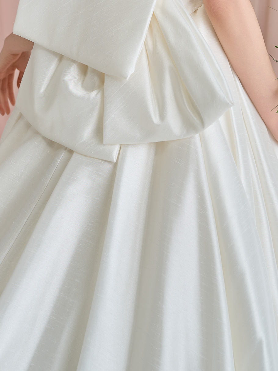 WEDDING DRESS(ウェディングドレス)Chantilly - シャンティー -
