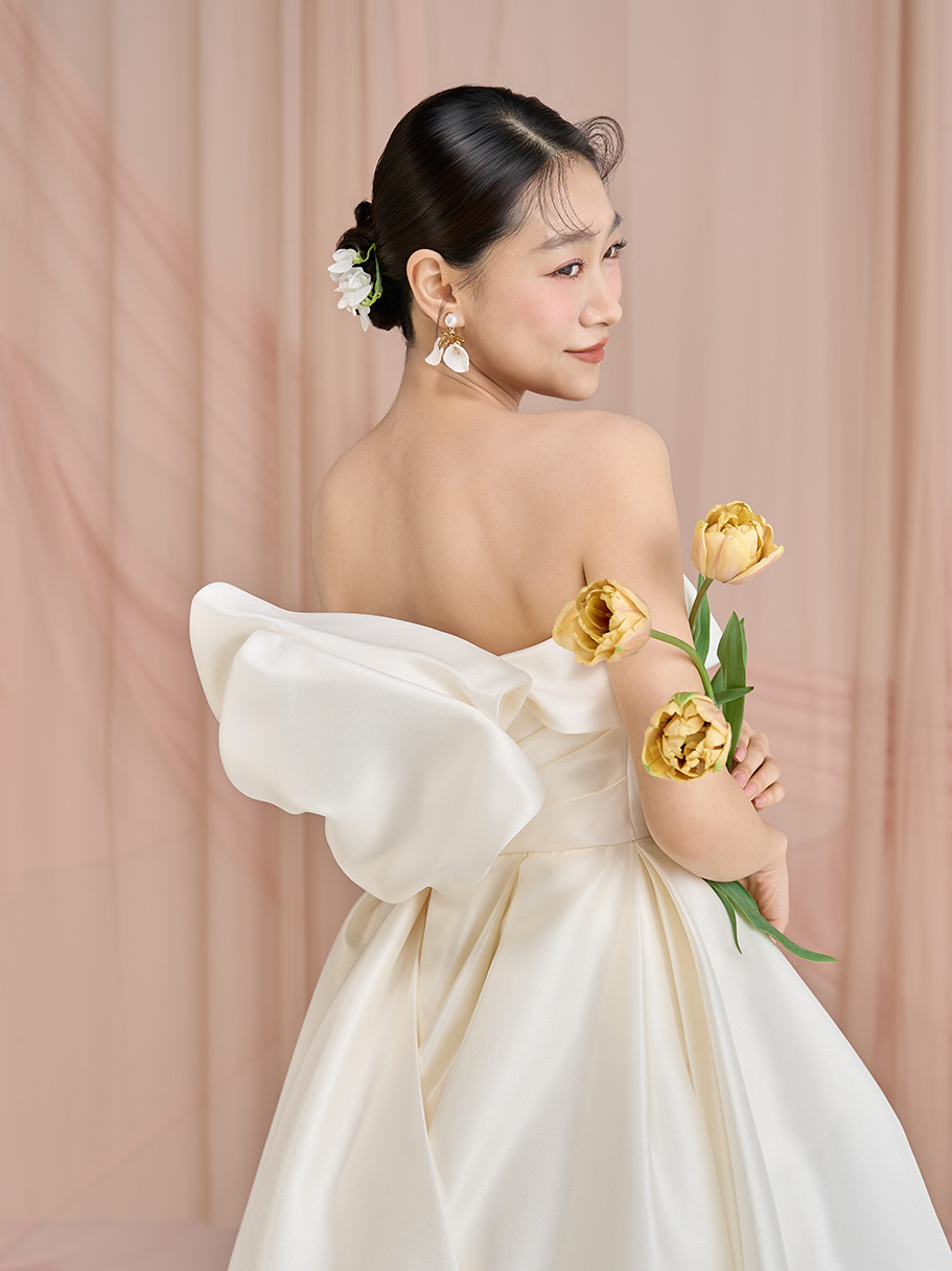 WEDDING DRESS(ウェディングドレス)Charme - シャルム -