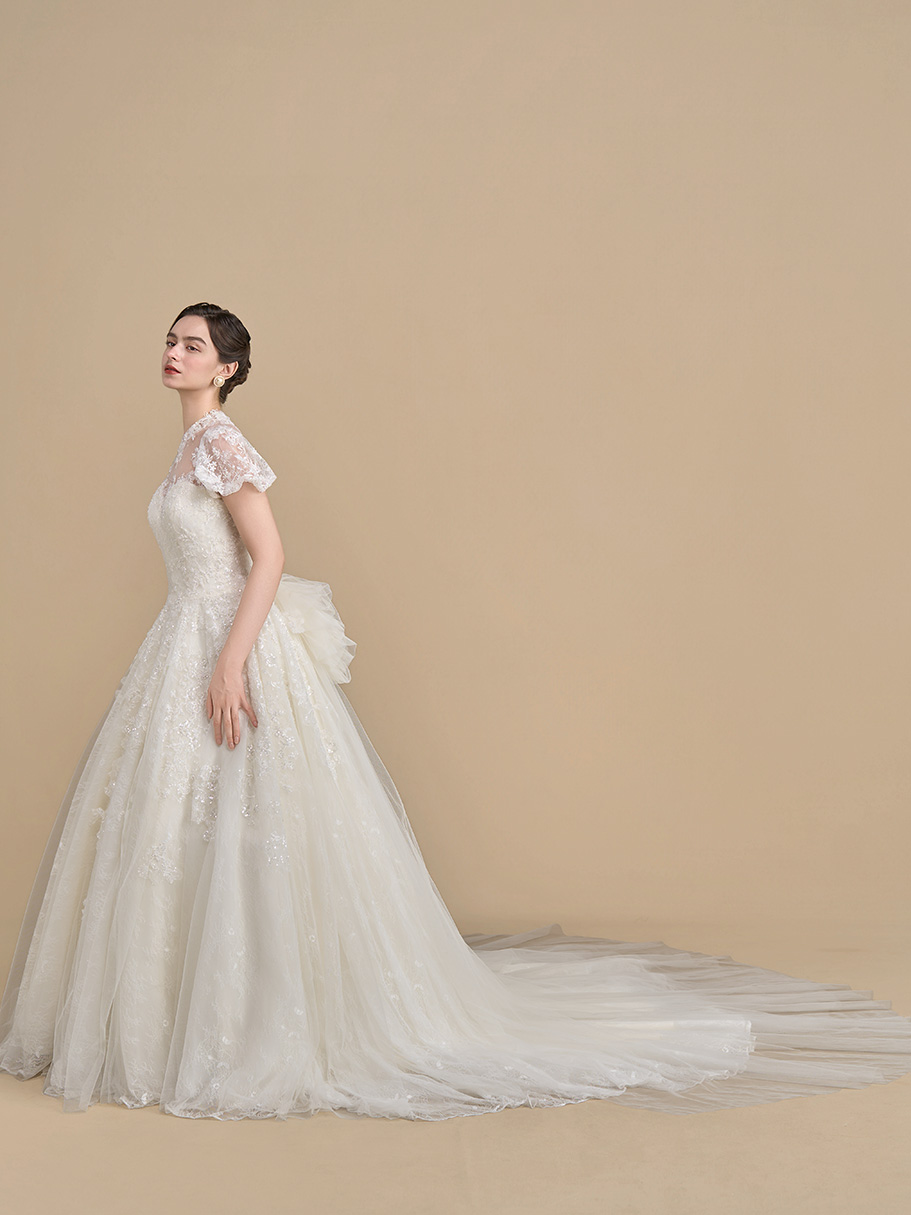 WEDDING DRESS(ウェディングドレス)Clara - クララ -