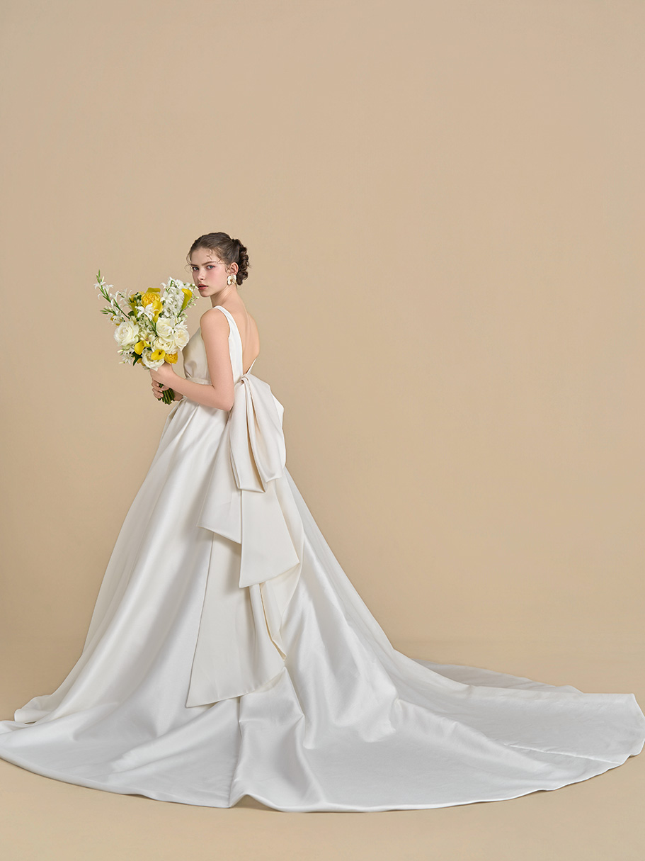 WEDDING DRESS(ウェディングドレス)Ideal - イデアル -