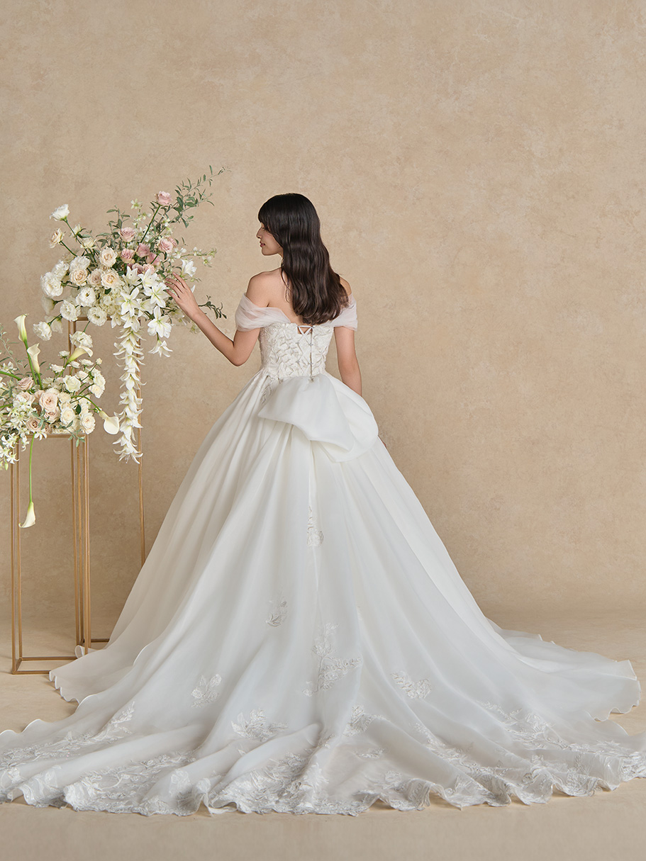 WEDDING DRESS(ウェディングドレス)Jessie - ジェシー -