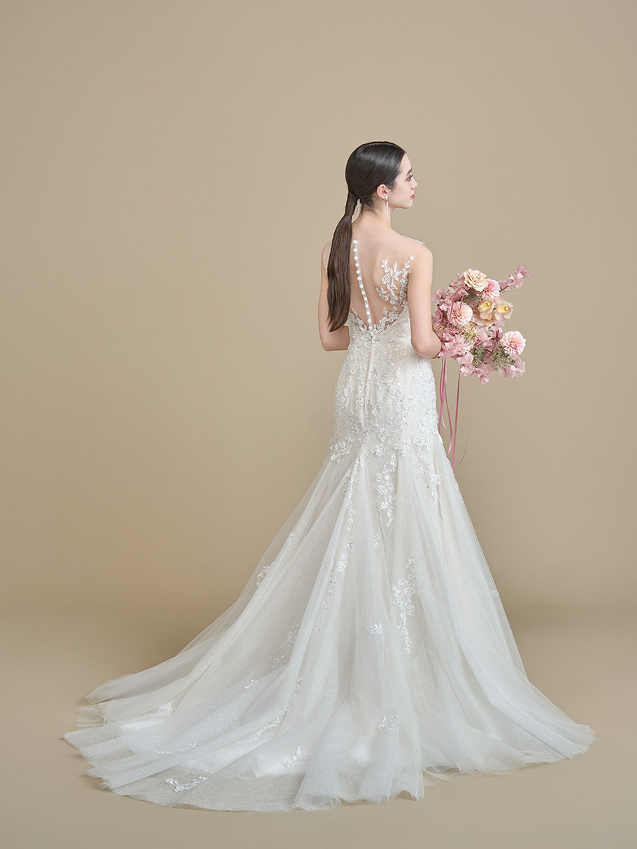 WEDDING DRESS(ウェディングドレス)Layla - レイラ -