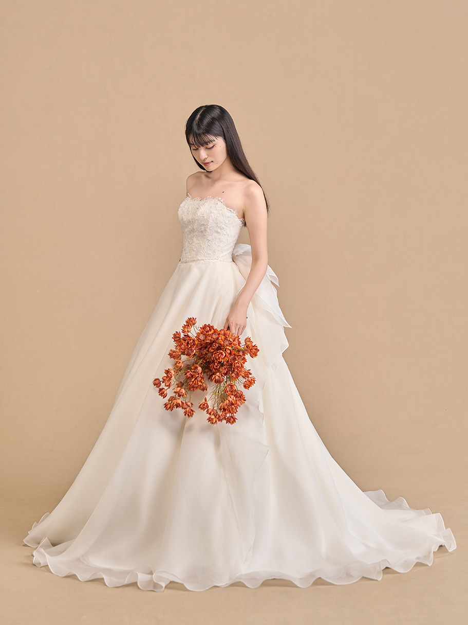 WEDDING DRESS(ウェディングドレス)Mona - モナ -