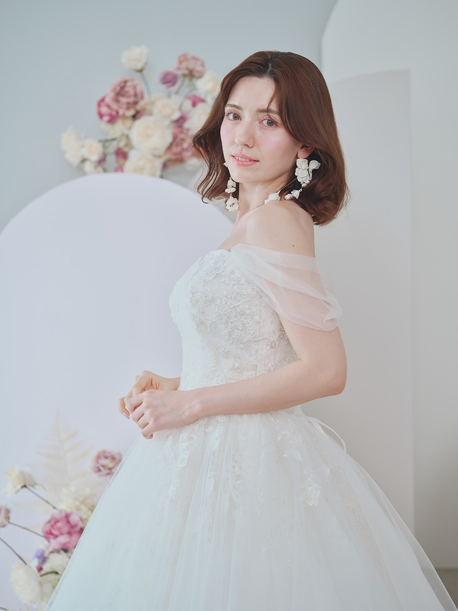 WEDDING DRESS(ウェディングドレス)Ratna - ラトナ -