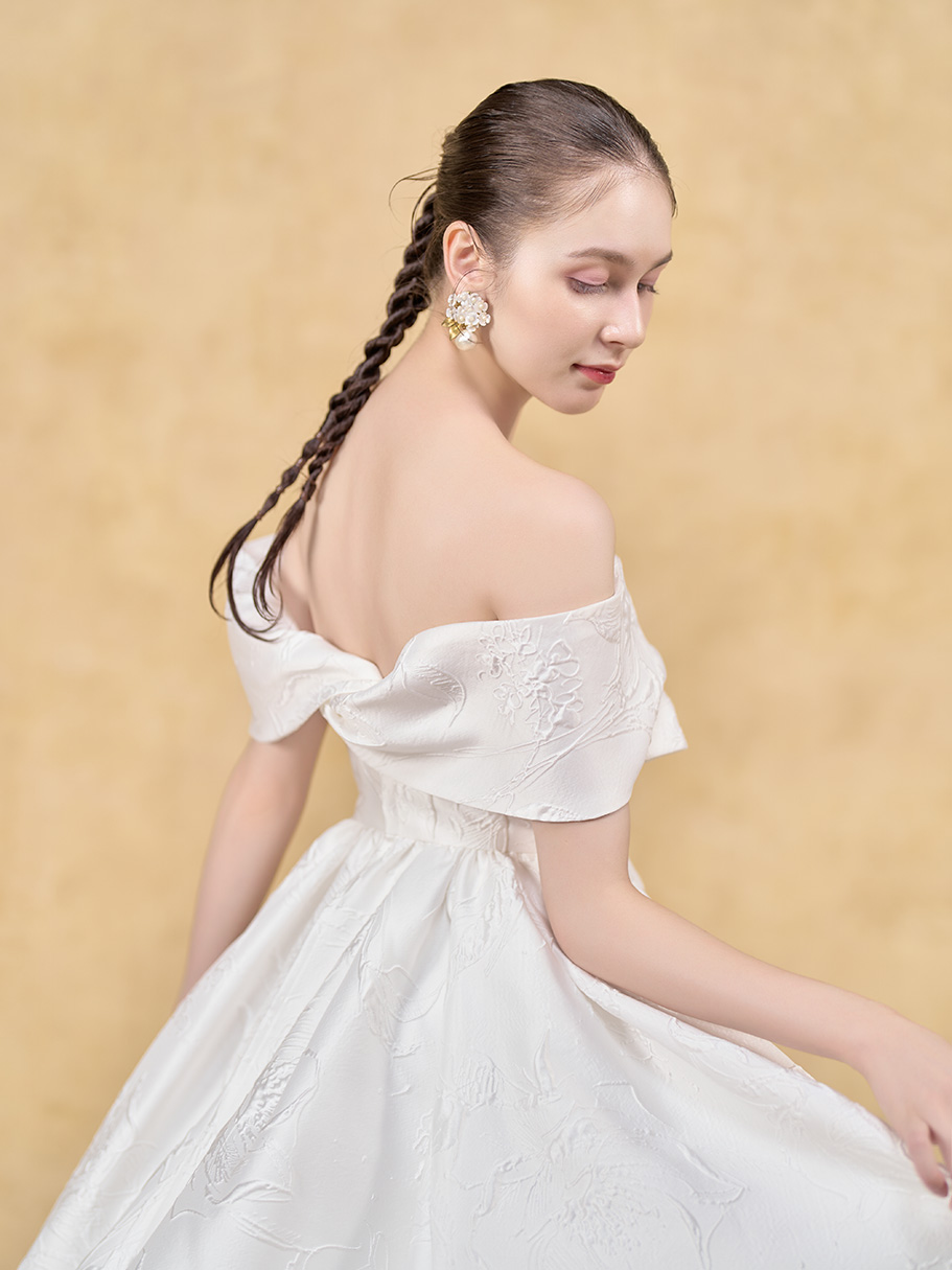 WEDDING DRESS(ウェディングドレス)Sacro - サクロ -