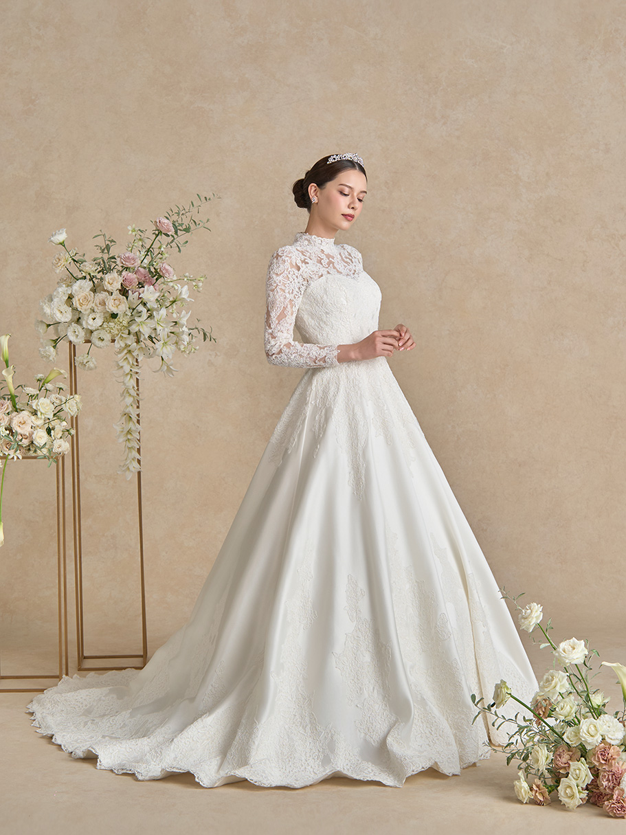 WEDDING DRESS(ウェディングドレス)Sarah - サラ -