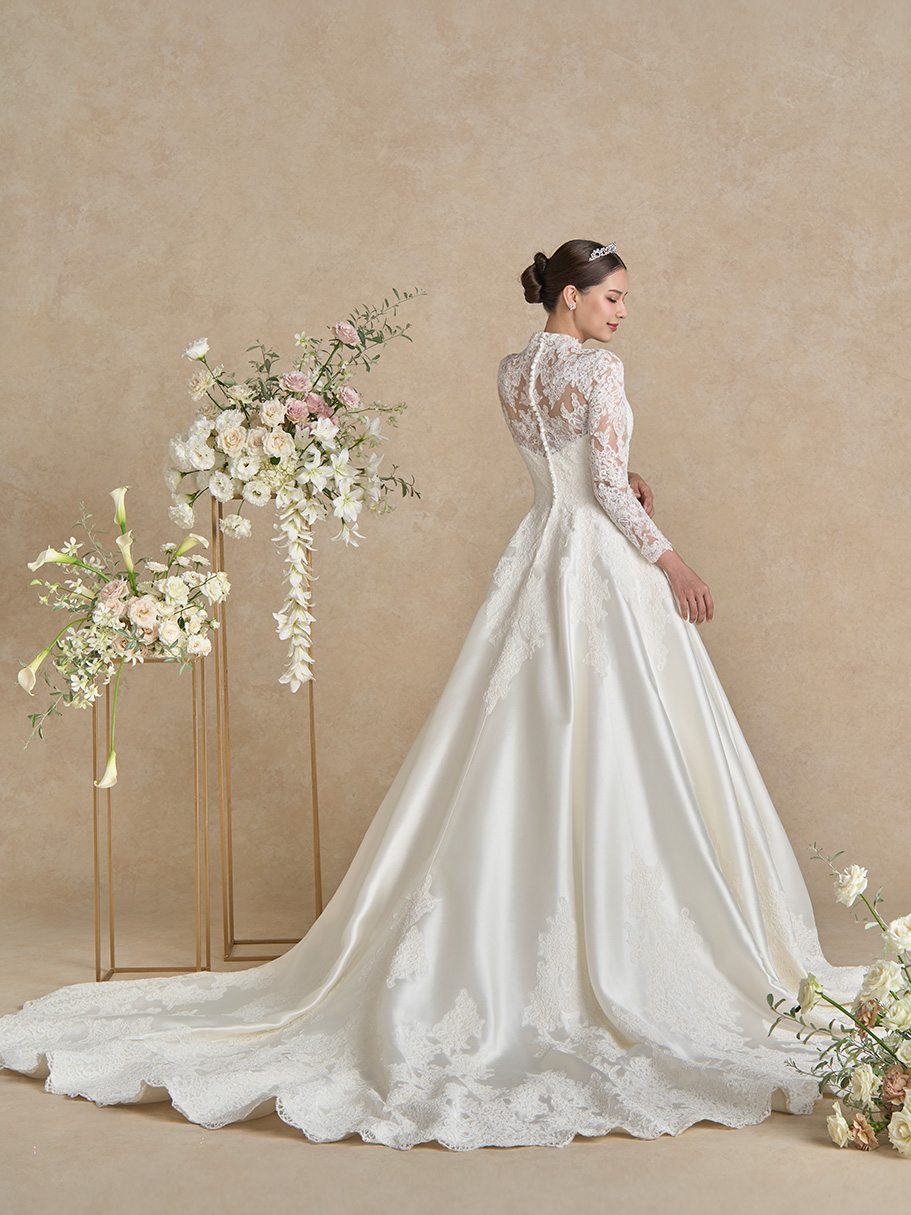 WEDDING DRESS(ウェディングドレス)Sarah - サラ -