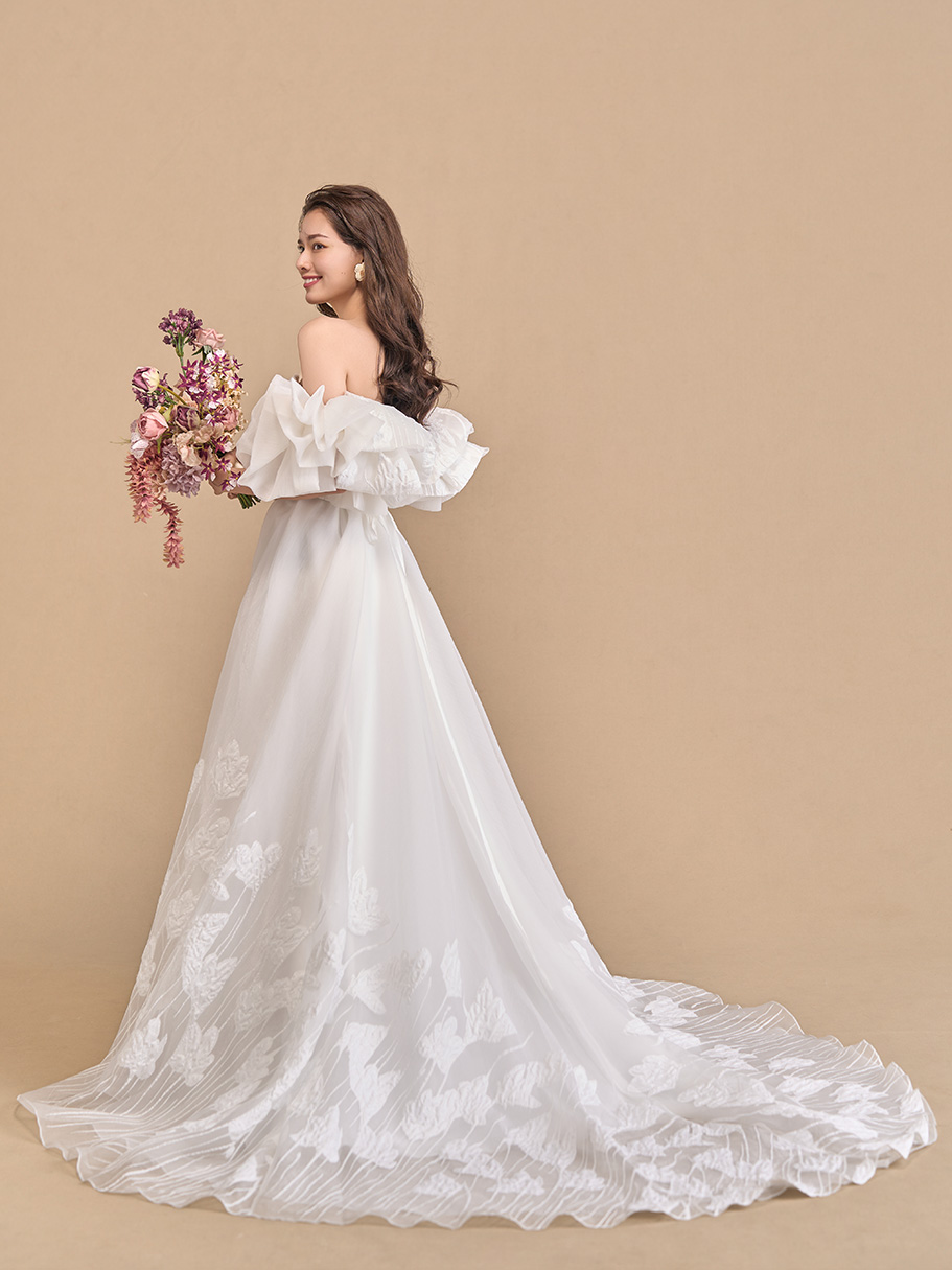 WEDDING DRESS(ウェディングドレス)Tulpe - トゥルペ -