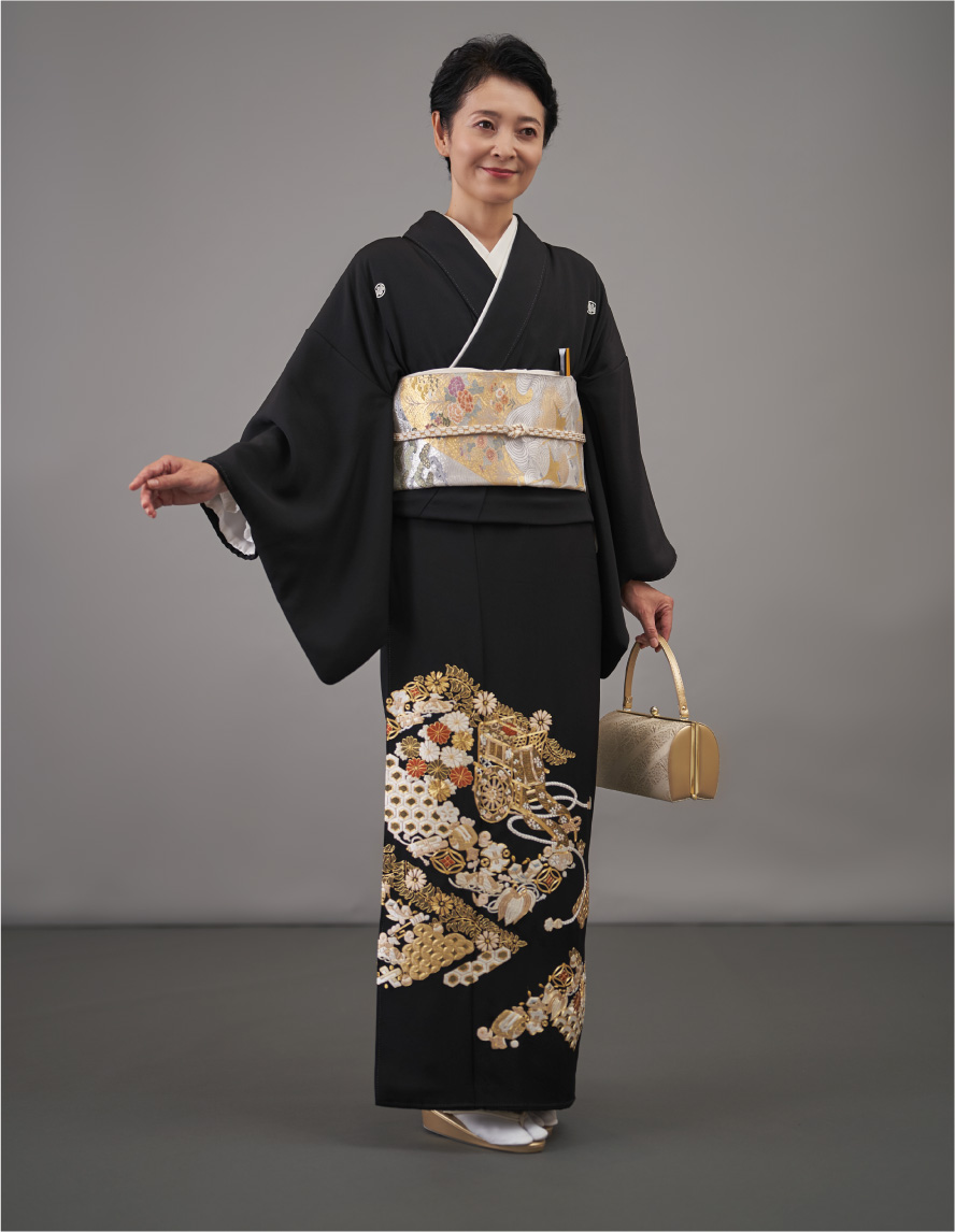 ブライダリウム ミュー　黒留袖